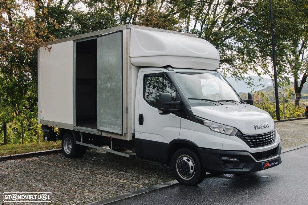 Iveco Daily 3.0 35-160 C/Plataforma - 11