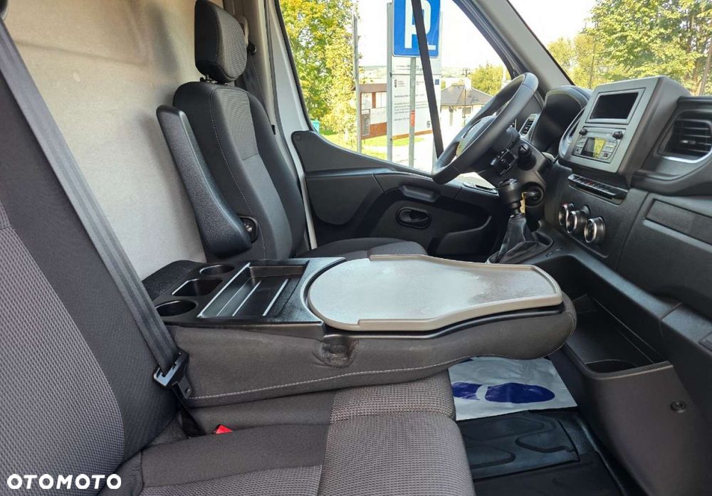 Renault Master - 24