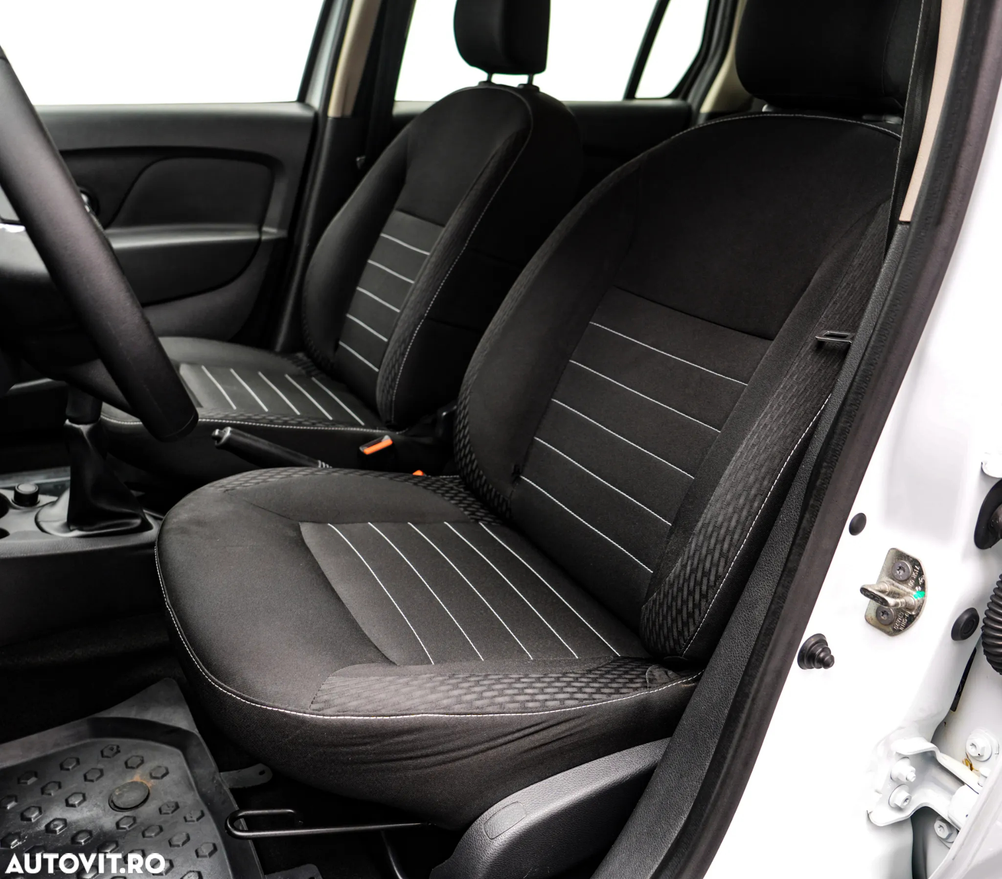 Dacia Logan MCV 1.5 dCi Laureate - 13
