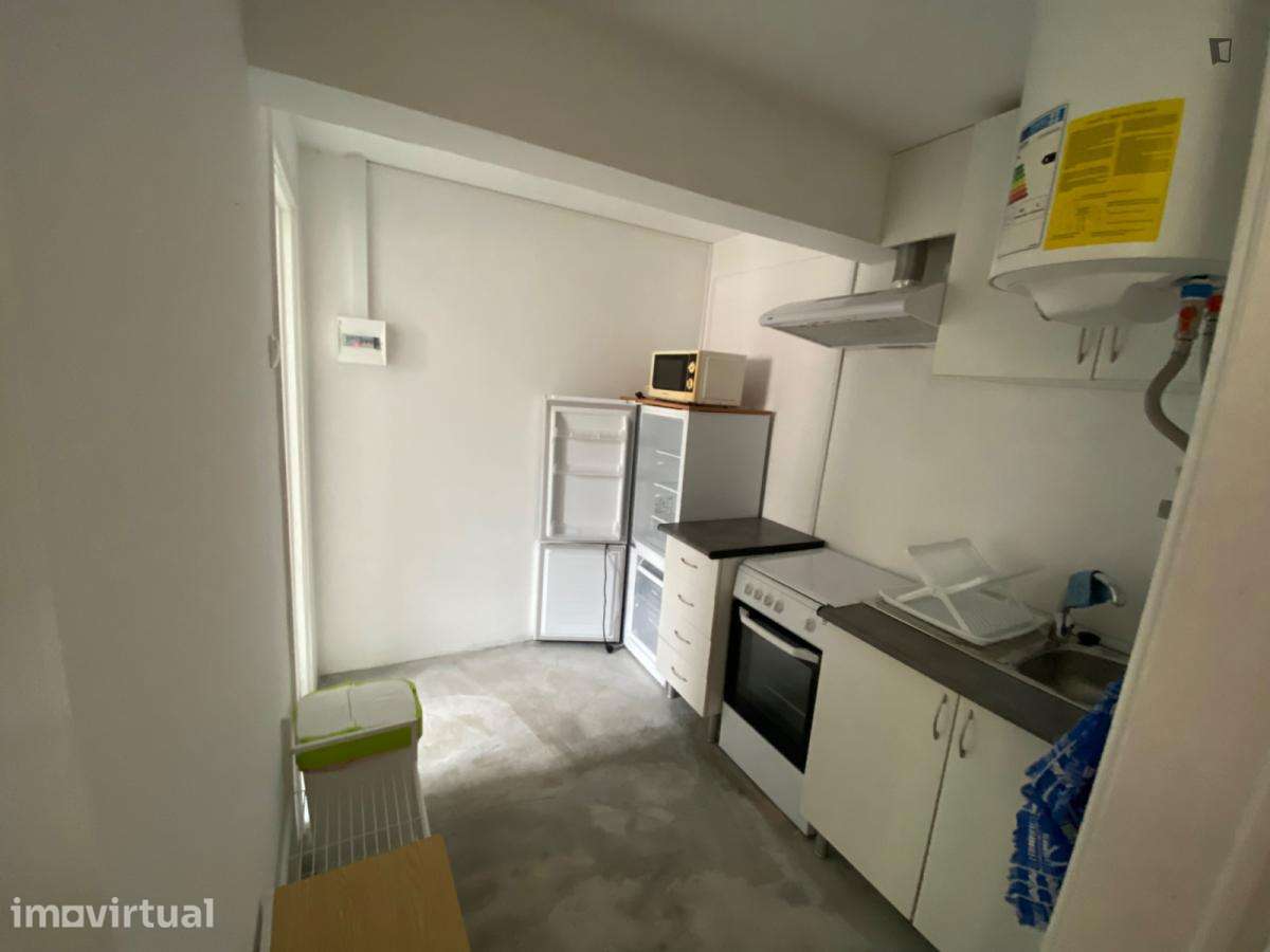 Estúdio - localizado em Coimbra - Grande imagem: 3/7