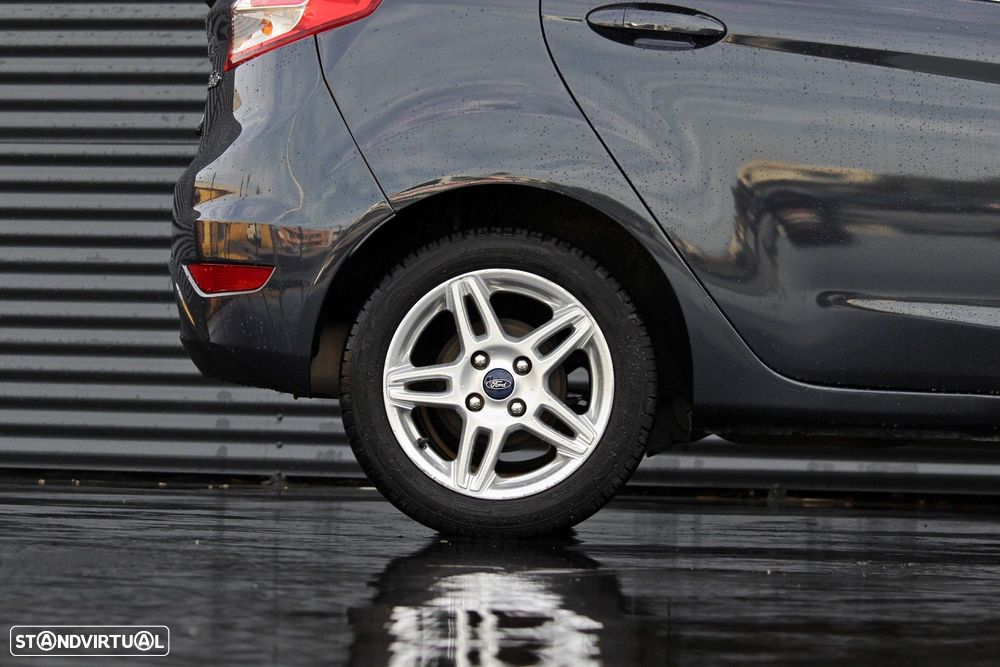 Ford Fiesta 1.0 T EcoBoost Titanium PowerShift - 6
