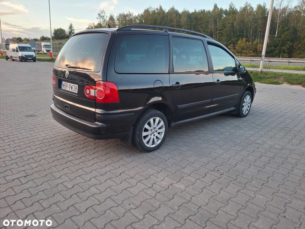 Volkswagen Sharan - 1
