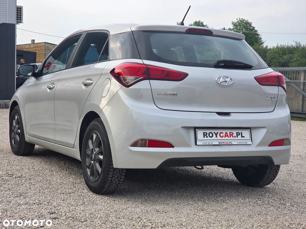 Hyundai i20 - 16