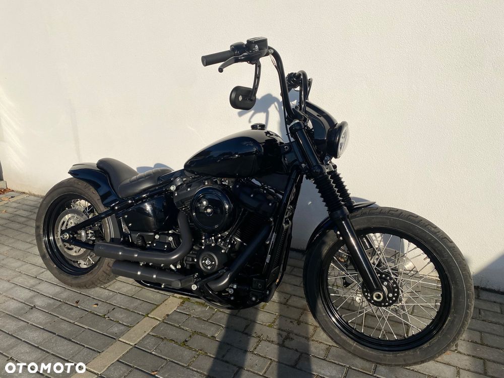 Harley-Davidson Softail Street Bob - 5