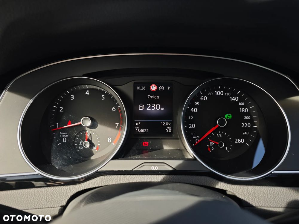 Volkswagen Passat 2.0 TSI Business DSG - 18
