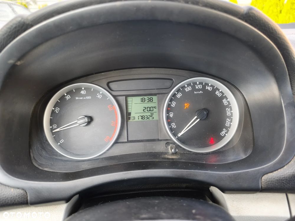 Skoda Roomster 1.4 16V Style - 19