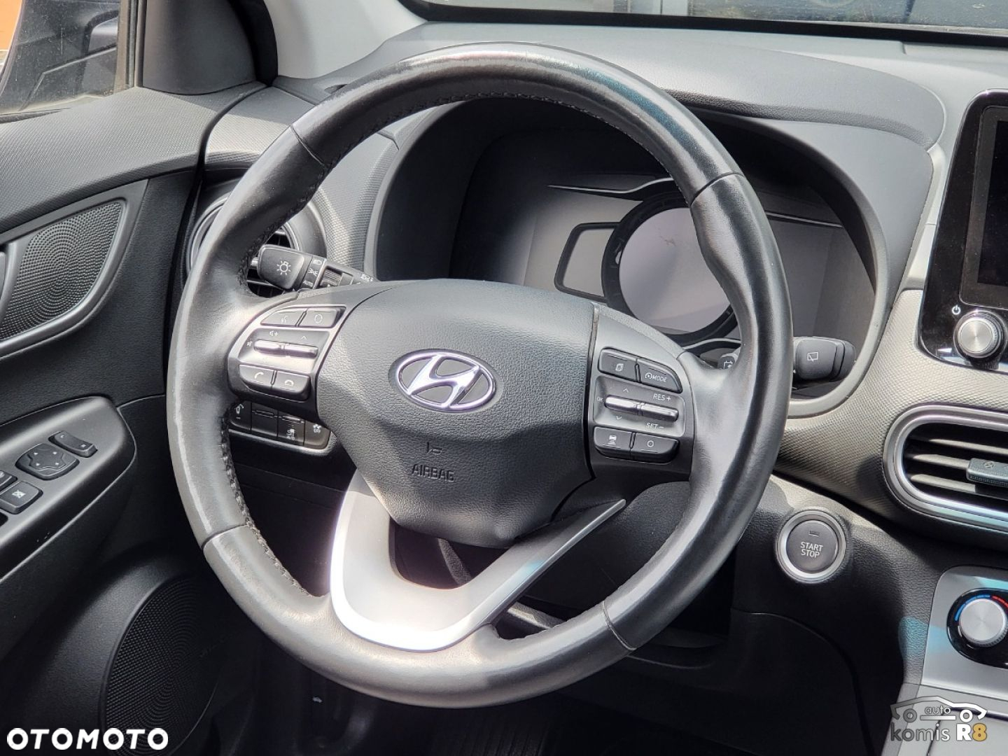 Hyundai Kona - 23