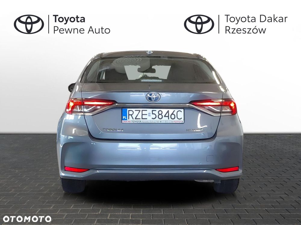 Toyota Corolla - 4