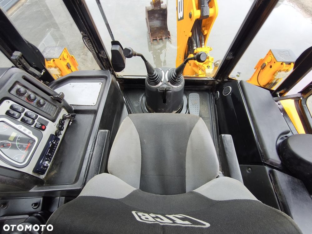 JCB 3CX - 10