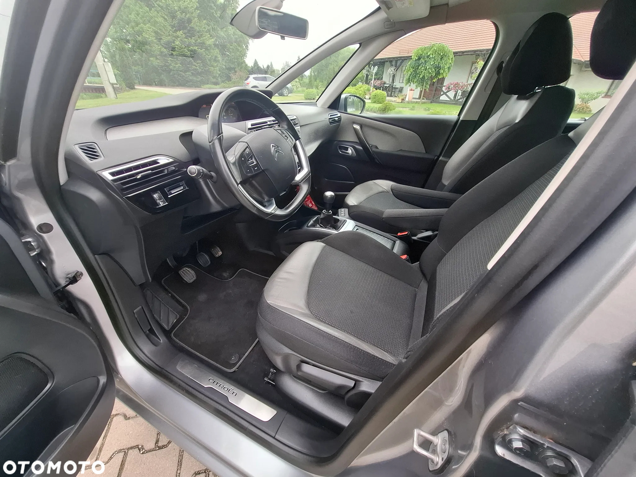 Citroën C4 Picasso PureTech 130 Stop&Start Exclusive - 23