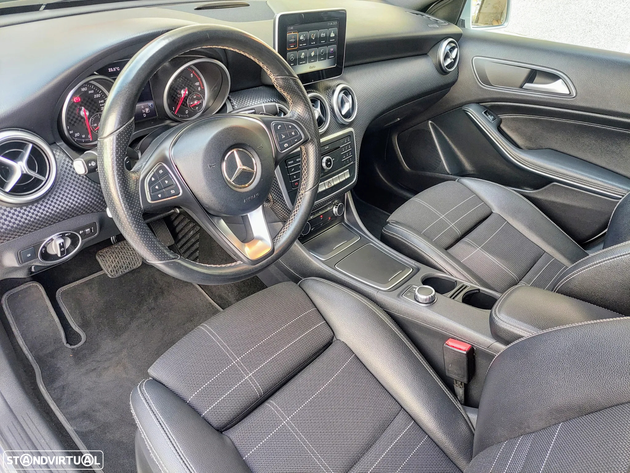 Mercedes-Benz A 180 d Urban Aut. - 32