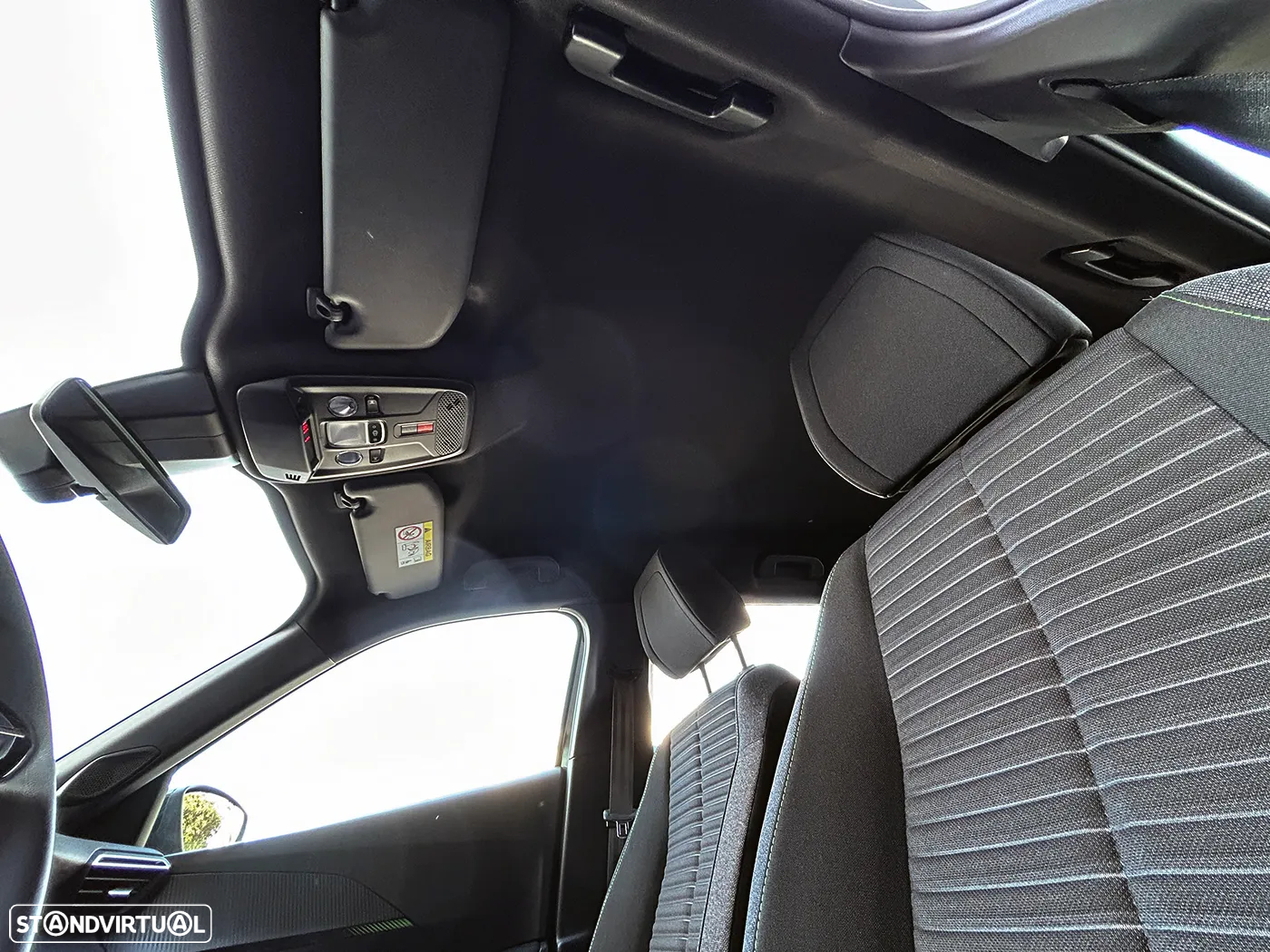 Peugeot e-2008 54 kWh Active - 38