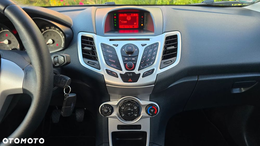 Ford Fiesta - 16