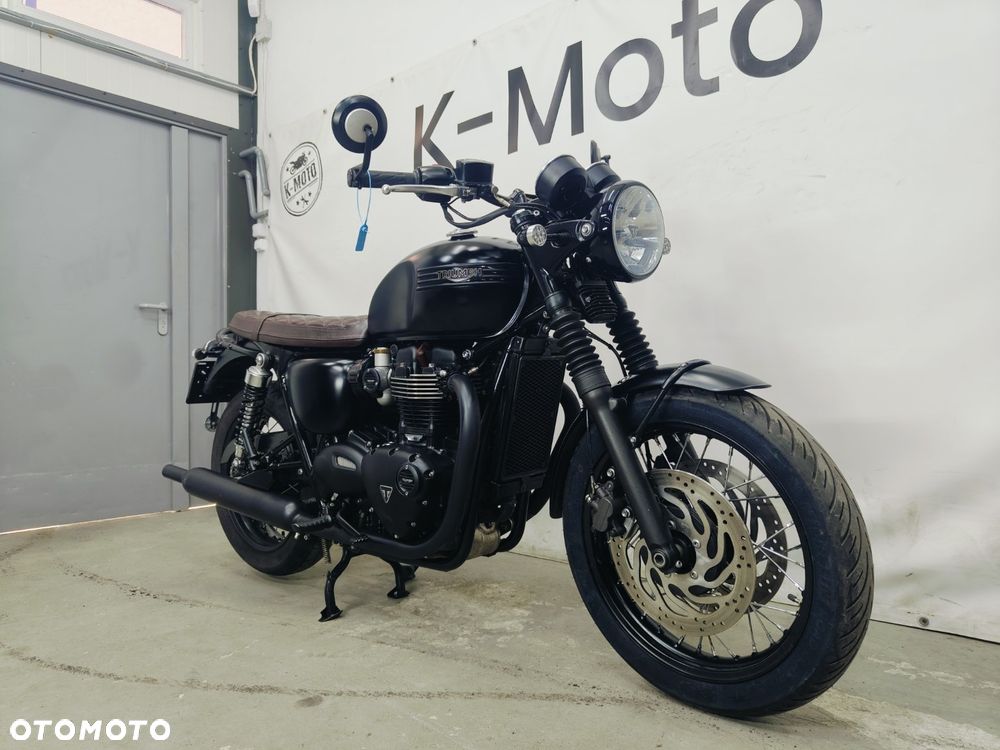 Triumph Bonneville - 2