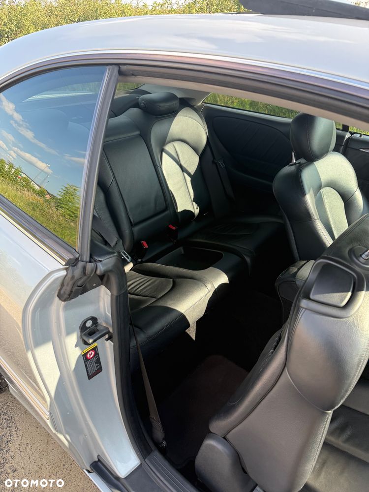 Mercedes-Benz CLK 350 Avantgarde - 19