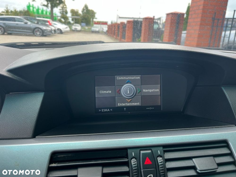 BMW Seria 5 520d - 10