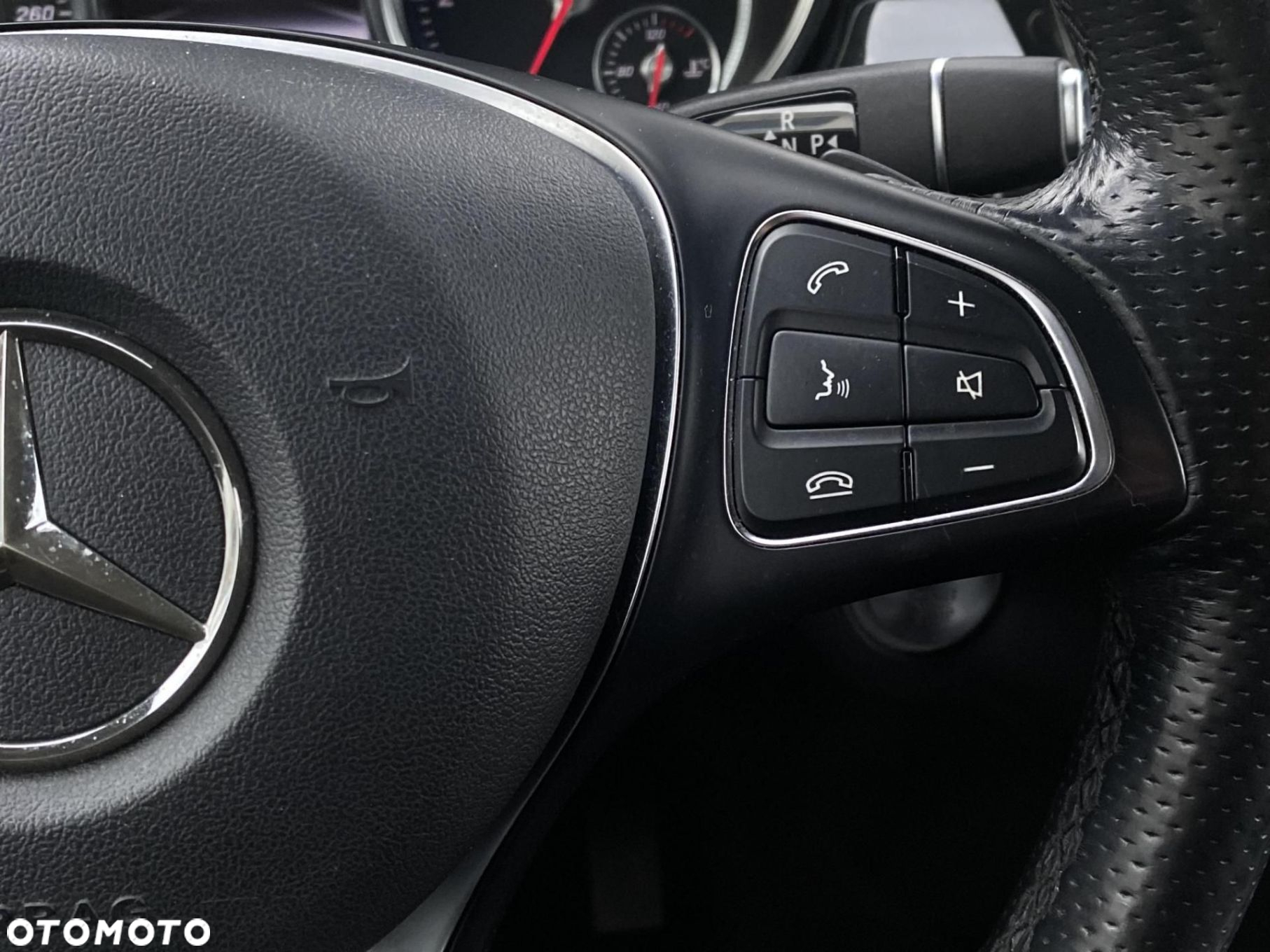 Mercedes-Benz GLE - 19