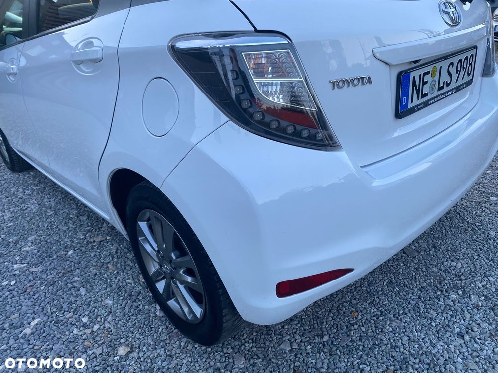 Toyota Yaris 1.33 VVT-i Edition 2014 - 11