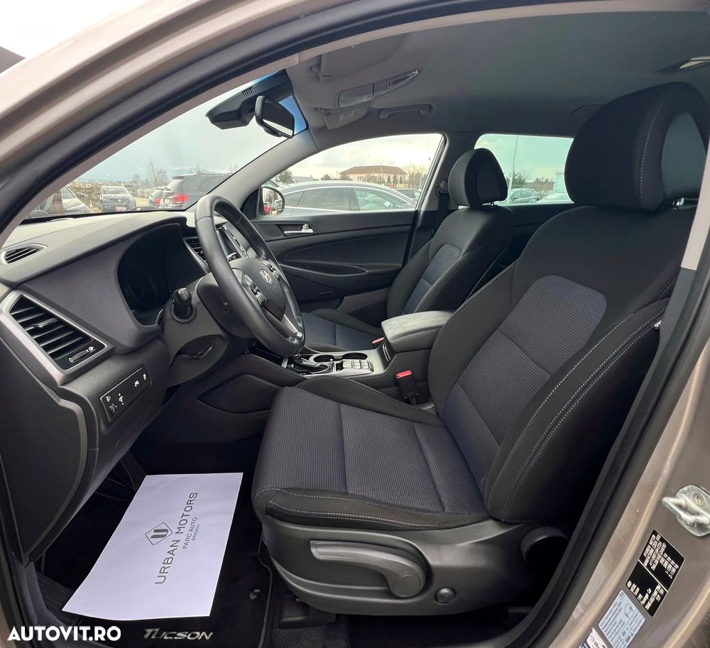 Hyundai Tucson blue 1.7 CRDi 2WD DCT Premium - 8