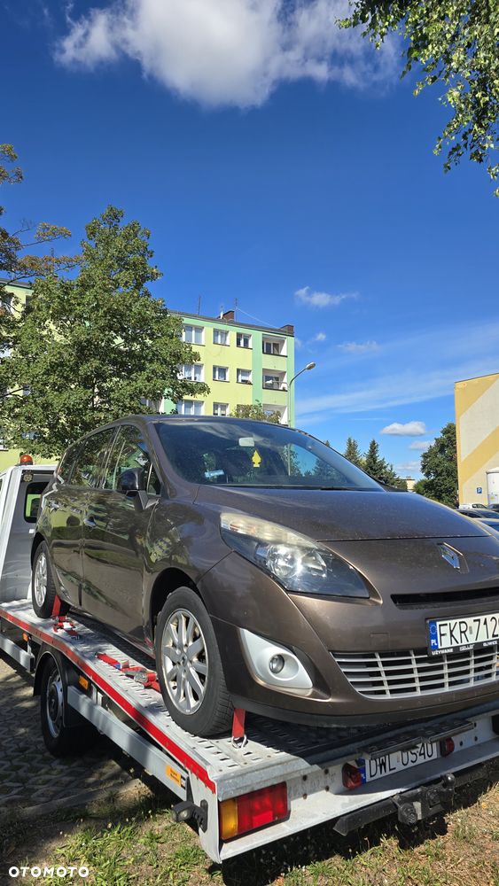 Renault Scenic 1.9 dCi Privilege Euro5 - 6