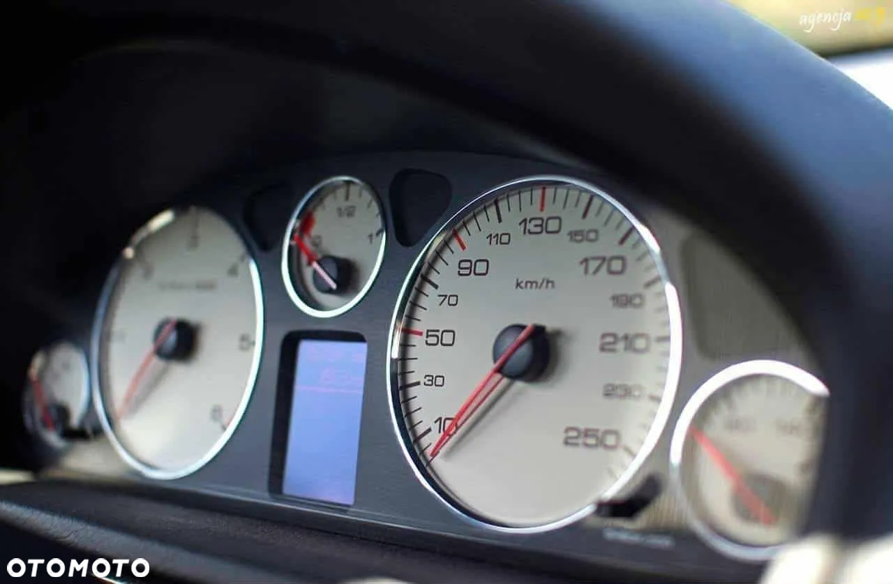 Peugeot 407 - 5