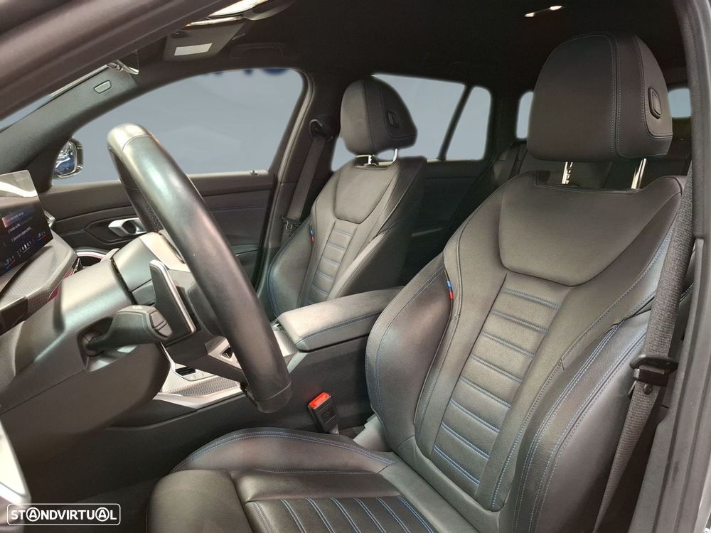 BMW 320 d Pack Desportivo M Auto - 11