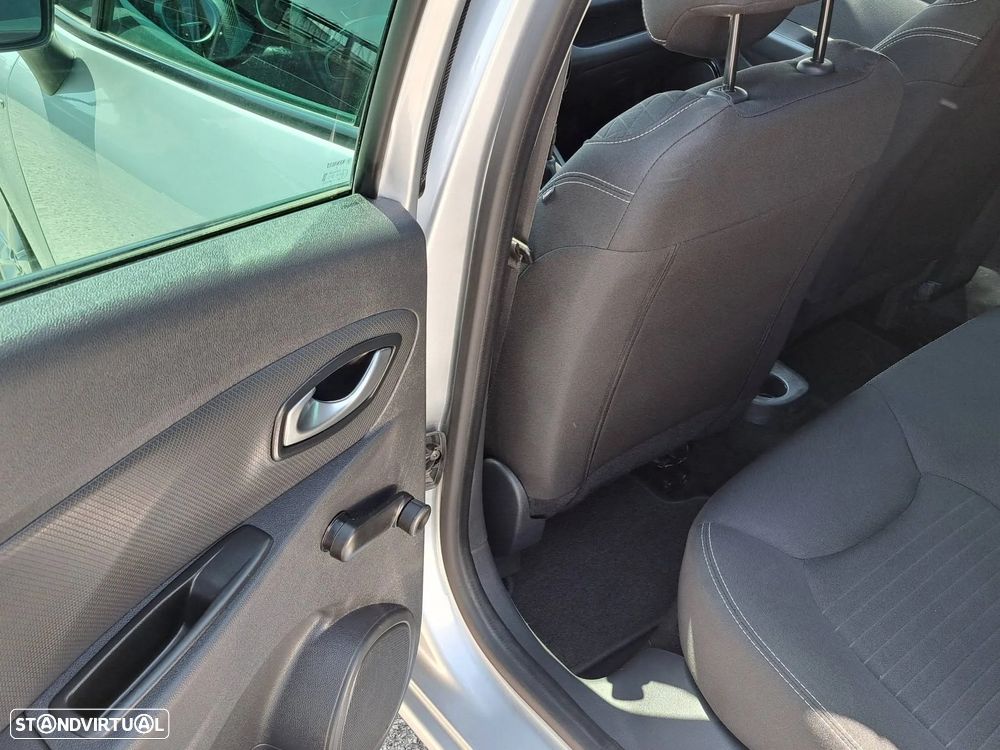 Renault Clio 0.9 TCe Limited Edition - 19