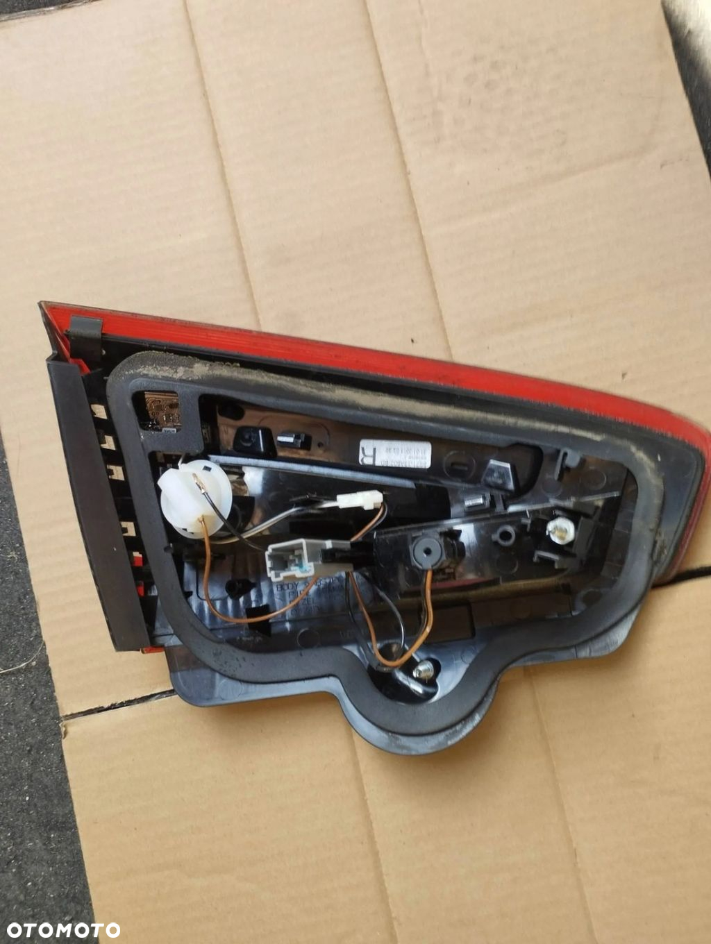 prawa lampa w klapę ford mondeo mk4 lift - 2