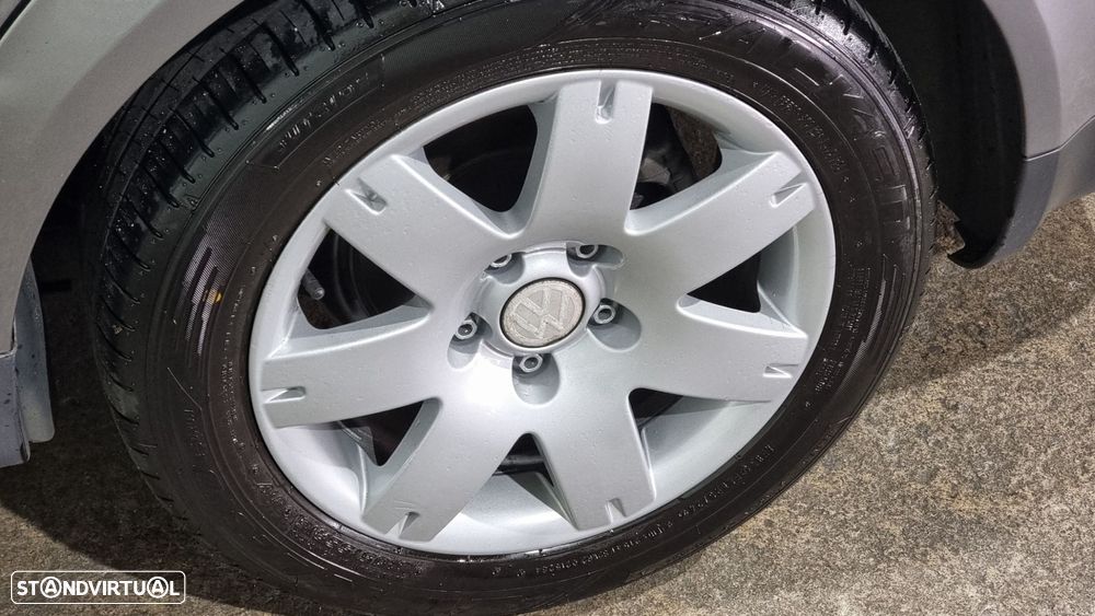 VW Passat Variant - 18