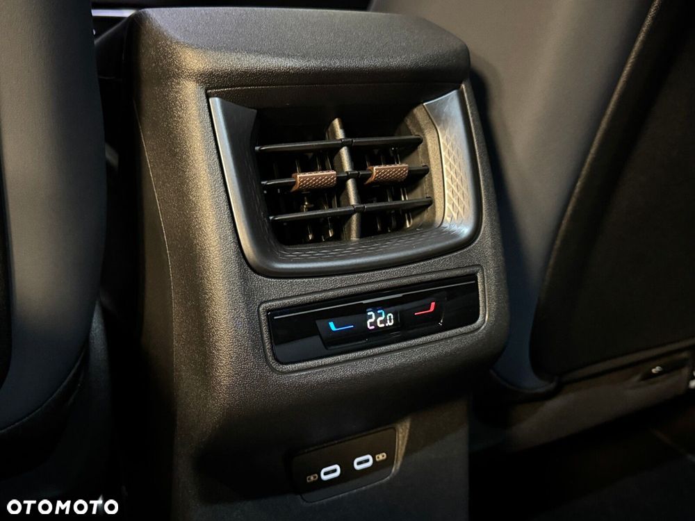 Cupra Terramar 1.5 eTSI mHEV DSG - 33