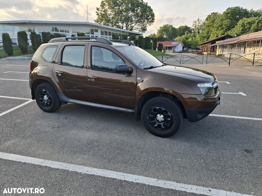Dacia Duster 1.6 4x4 Laureate - 2
