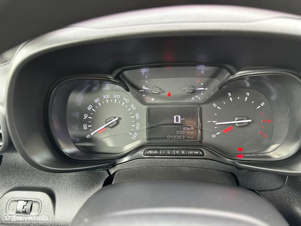 Toyota ProAce City 1.5 D L1 - 17