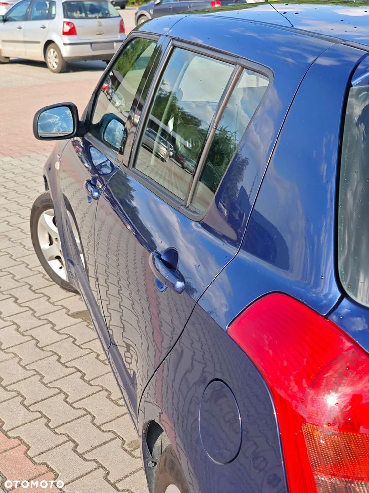 Suzuki Swift - 11