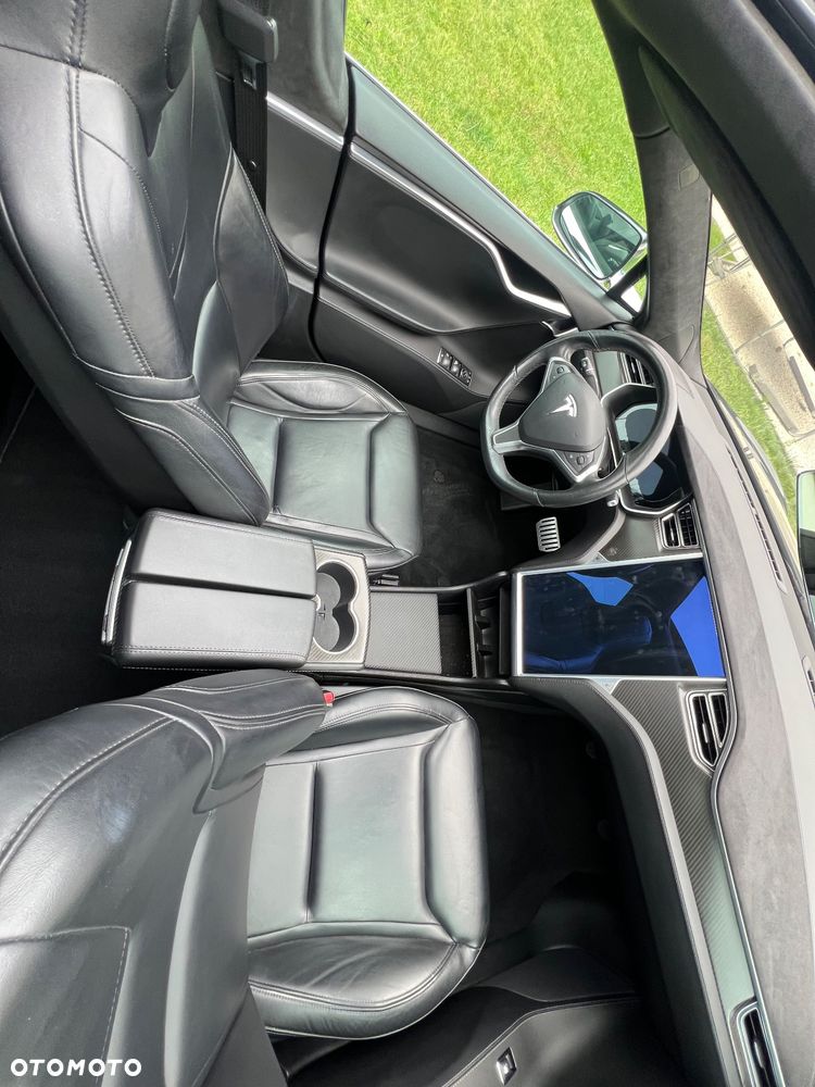 Tesla Model S Performance - 15