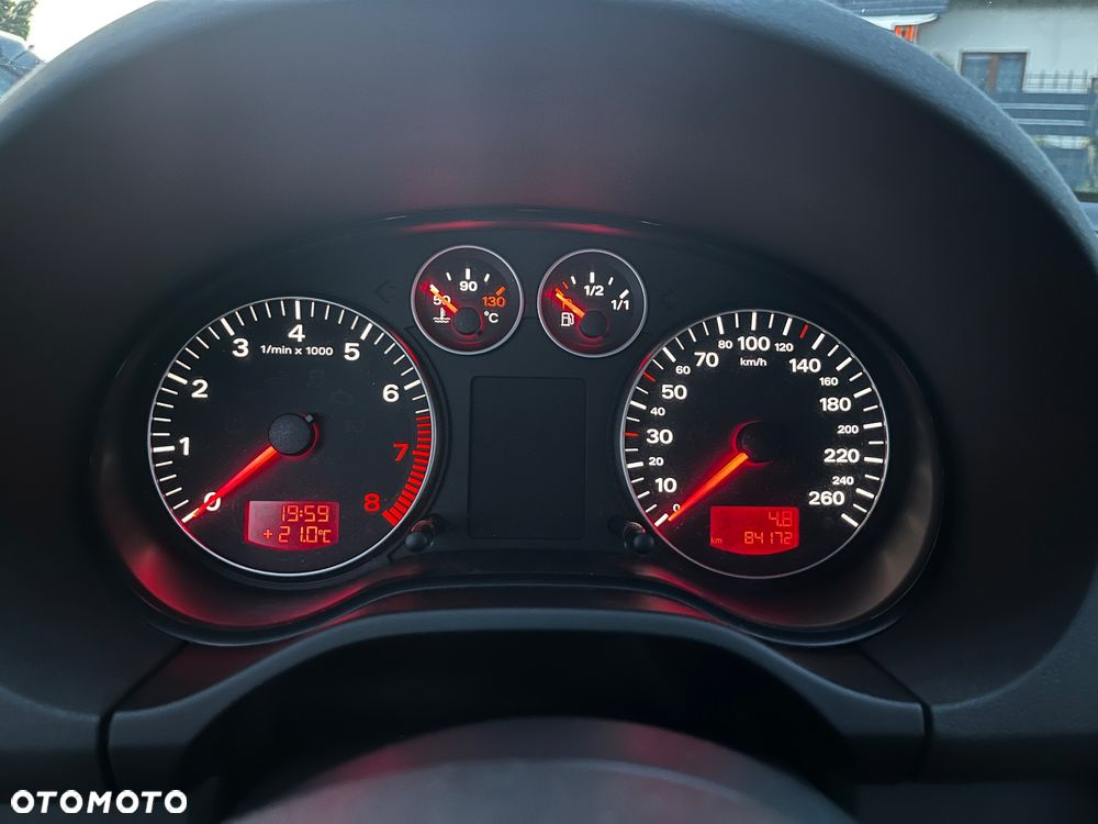 Audi A3 Sportback 1.6 FSI Attraction - 6