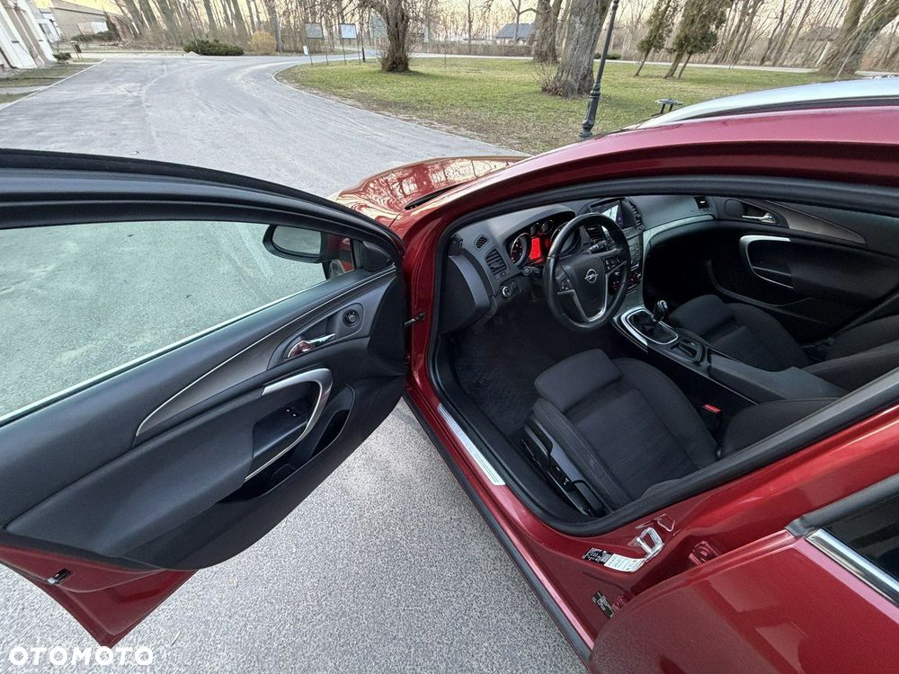 Opel Insignia - 18