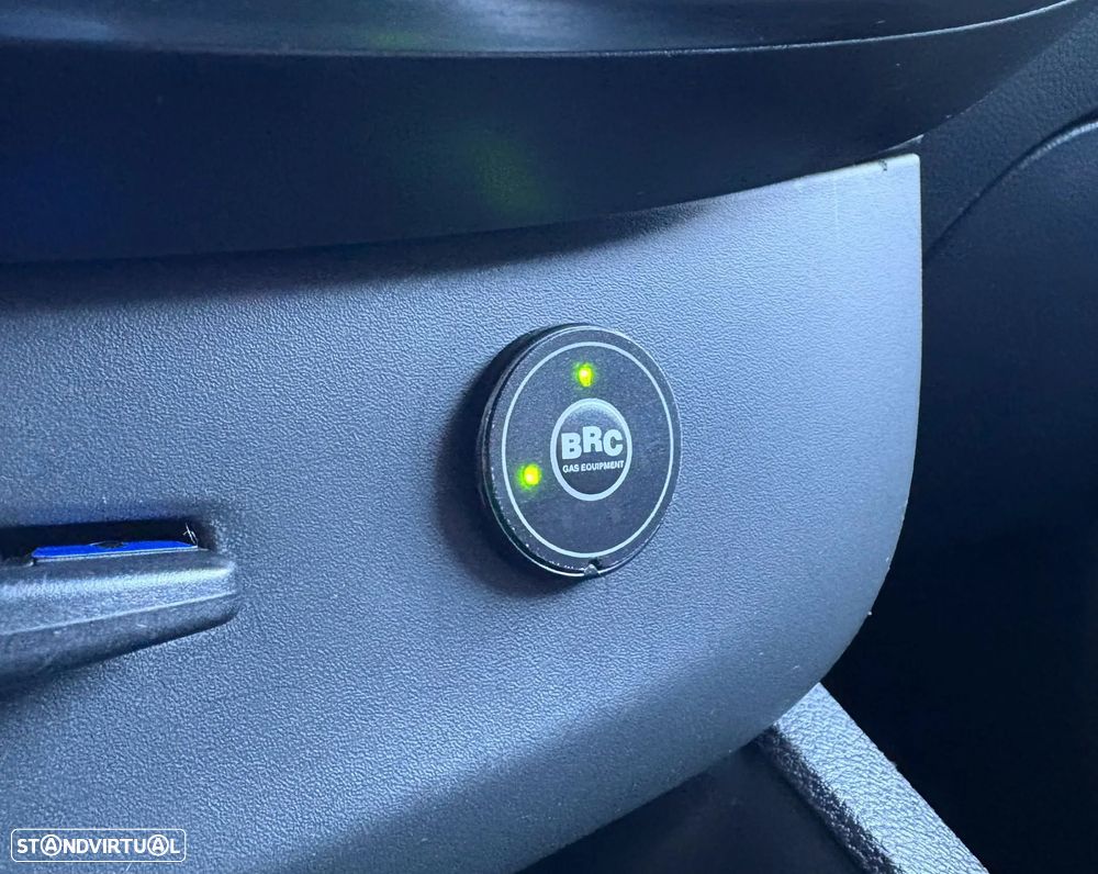 Renault Clio 0.9 TCe Limited Bi-Fuel - 9