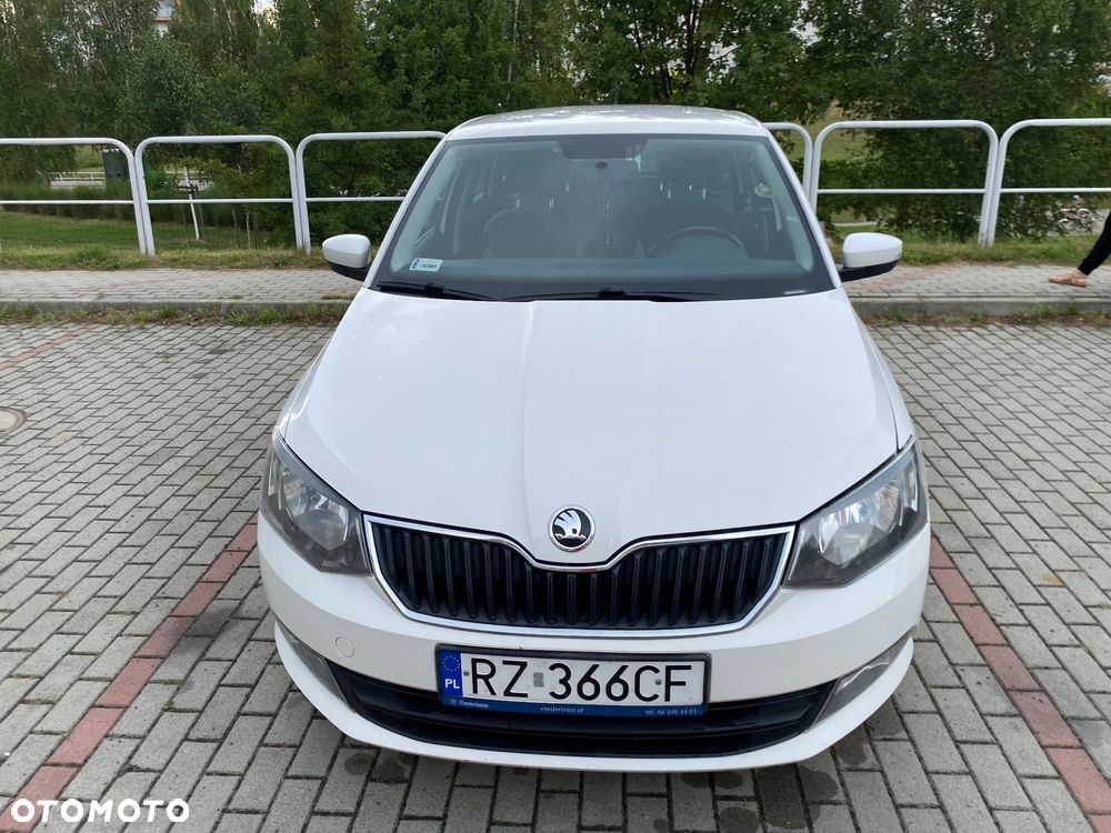 Skoda Fabia 1.2 TSI Active - 2