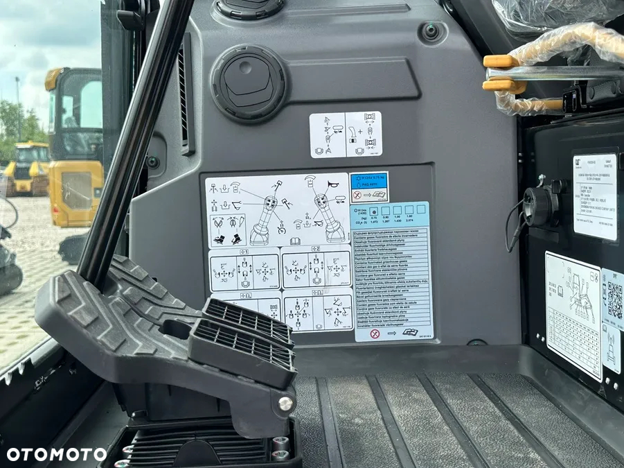 Caterpillar 302 CR - 22