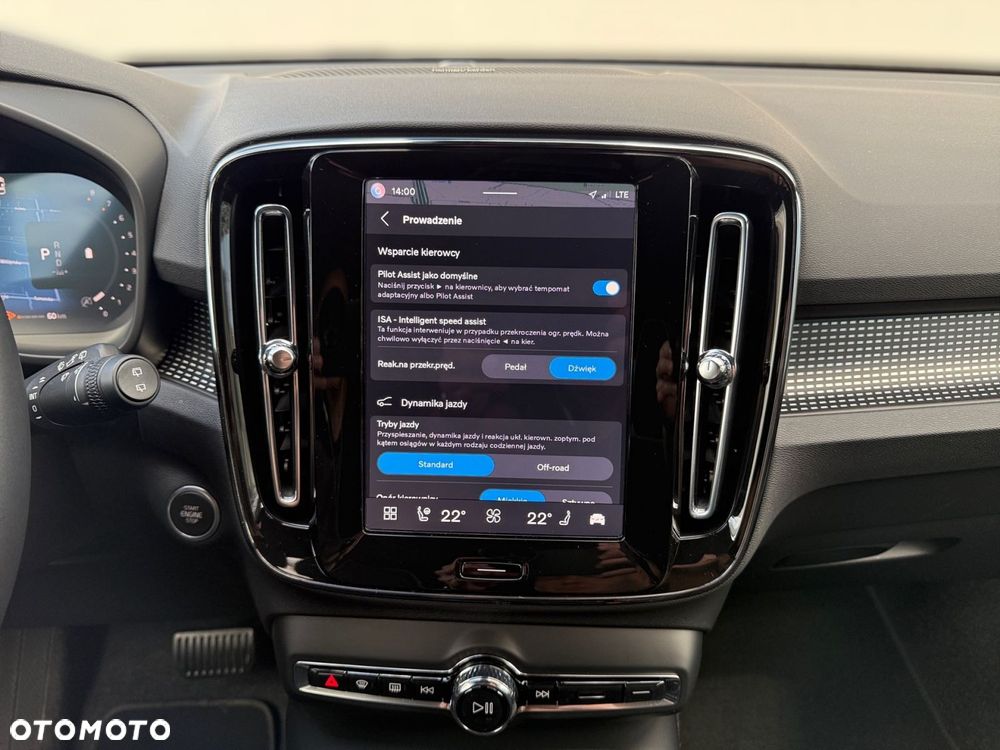 Volvo XC 40 - 22