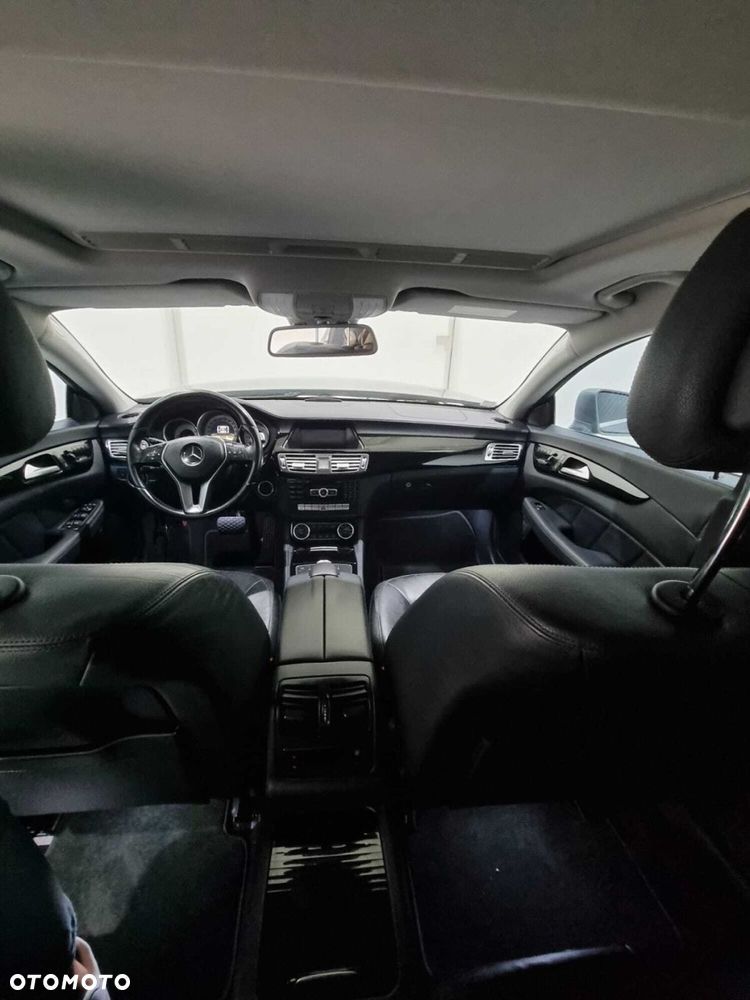 Mercedes-Benz CLS - 25