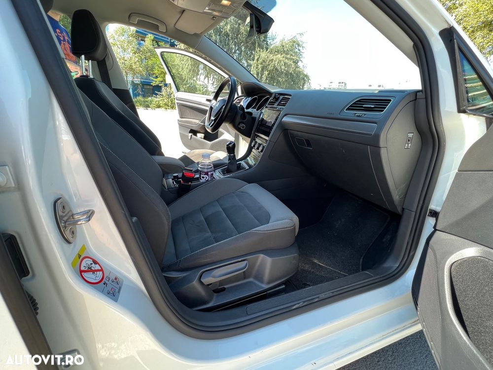 VOLKSWAGEN Golf 2018 — imagine 9