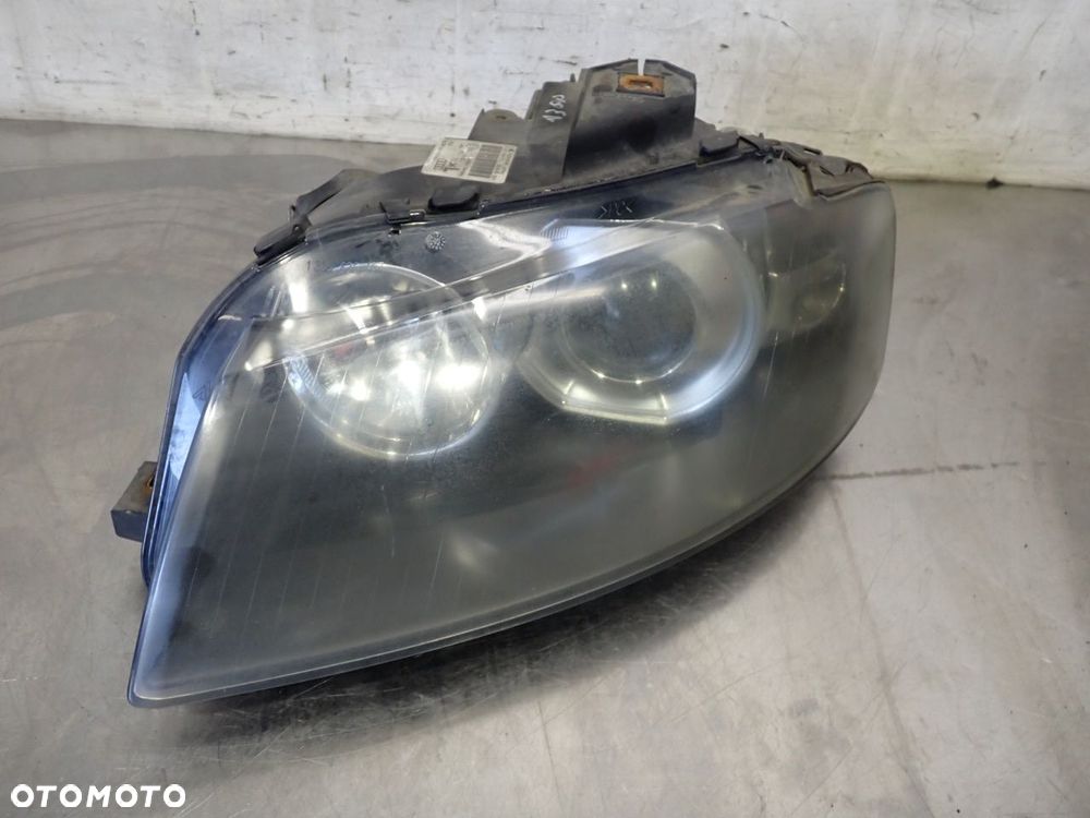 LAMPA LEWA PRZEDNIA XENON AUDI A3 8P 2.0TDI - 1