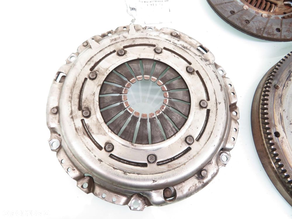 KOŁO ZAMACHOWE SPRZEGŁO VW JETTA V 1.6 TDI 702730 702098 - 4