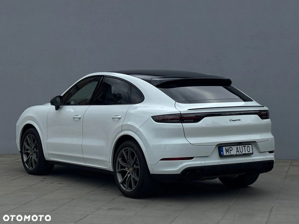 Porsche Cayenne Coupe Platinum Edition - 4