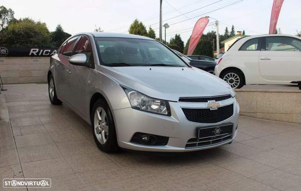 Chevrolet Cruze 1.6 LT - 4
