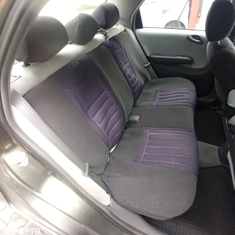 Honda City 1.4 Comfort - 25