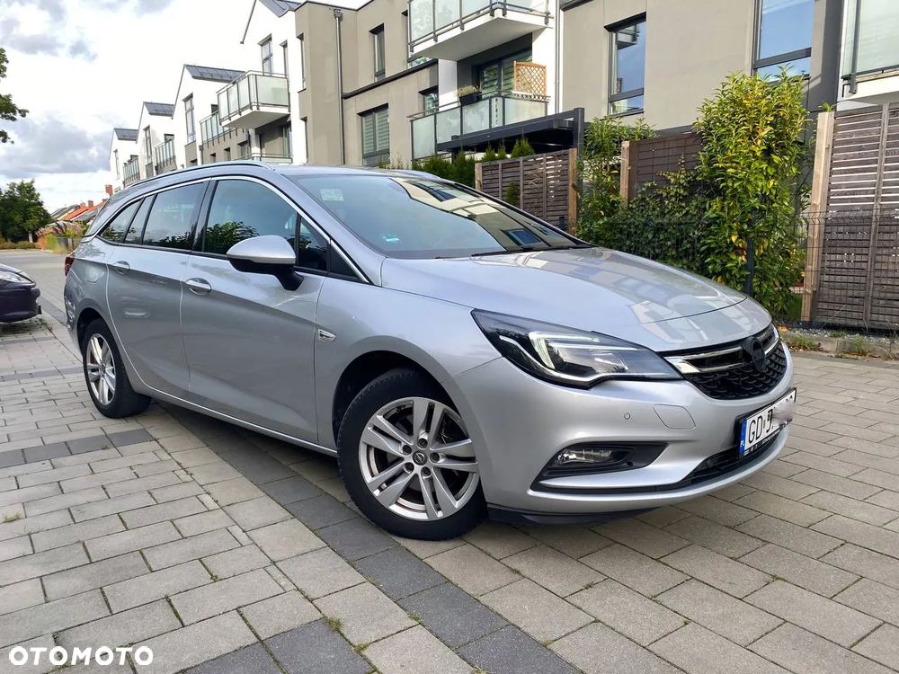 Opel Astra 1.6 D (CDTI) Automatik Dynamic - 1