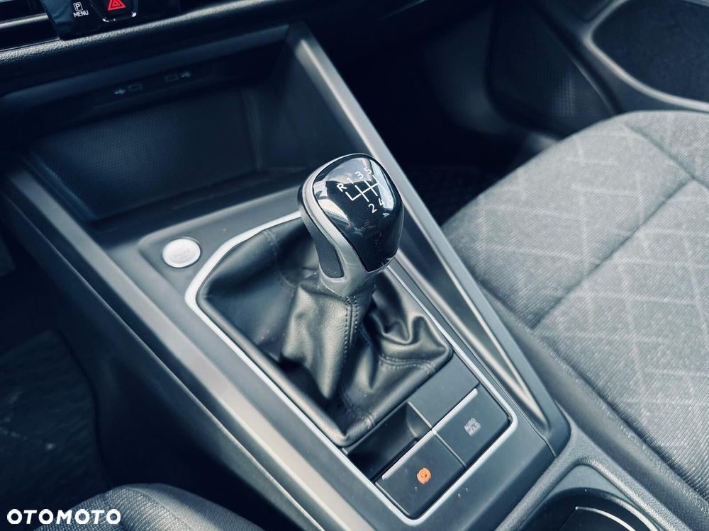 Volkswagen Golf 2.0 TDI Life - 26