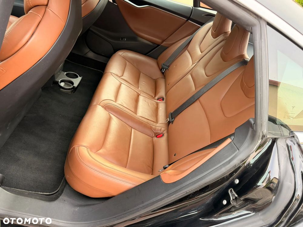 Tesla Model S Long Range Plus - 18